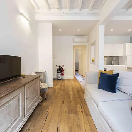 Eva Sofia By Mmega Apartman Firenze